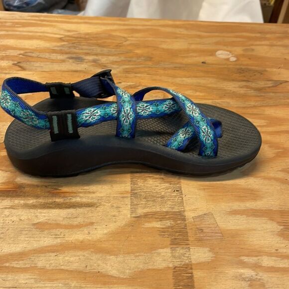 Chaco left sandal only - Picture 6 of 8